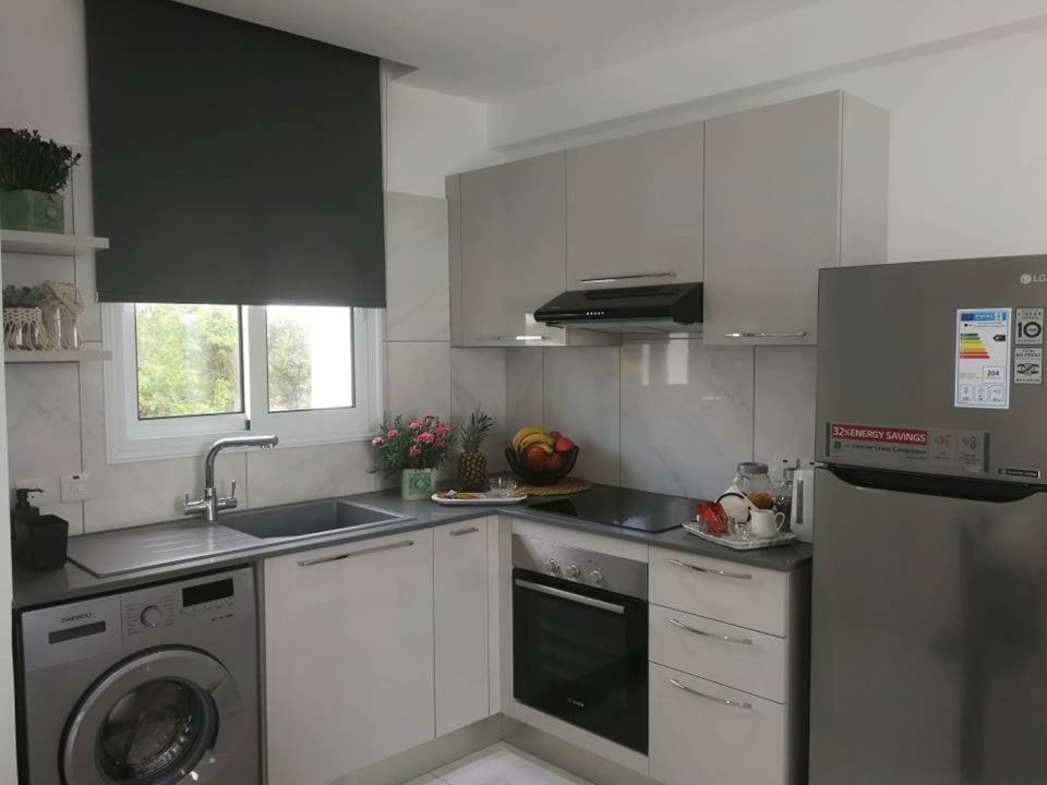 Georgianno Sea Apartments Protaras Extérieur photo